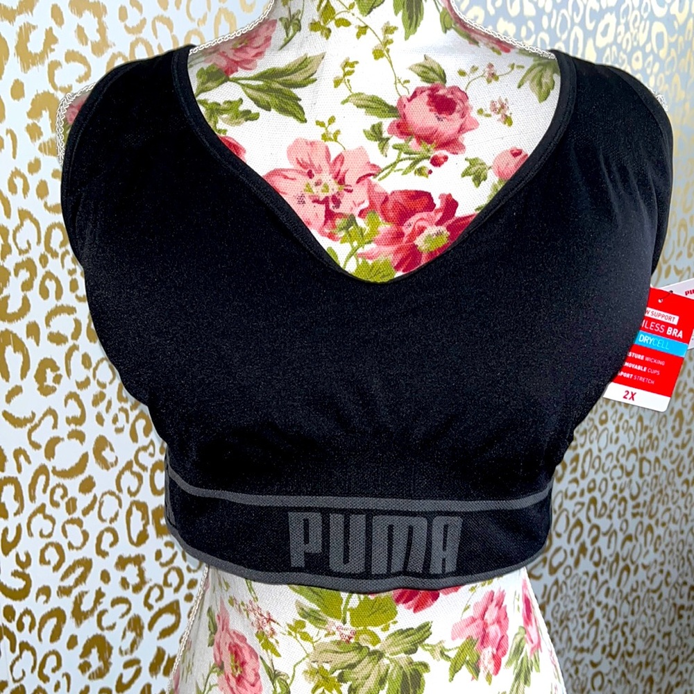 NWT Puma black racerback sports bra w/adjustable straps!